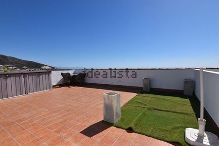 Alquiler de ático en Calle Maestro García Álvarez s/n - Photo 4