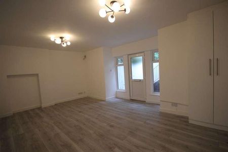 Sussex Place, Slough, SL1 - Photo 4