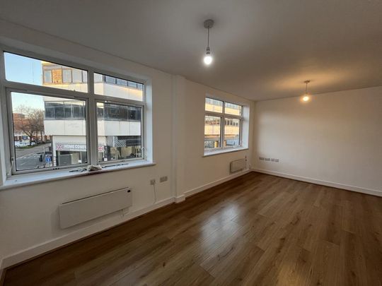 2 bedroom flat to rent - Photo 1