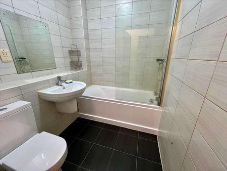 Arlington Court,hawtrey Close, SL1 - Photo 3