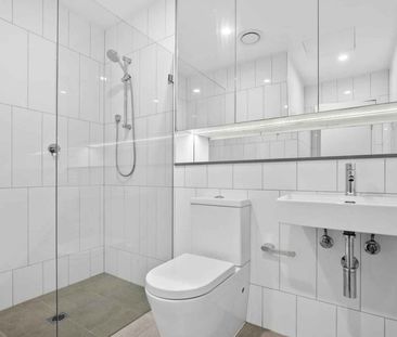 Modern & Comfortable - Photo 6