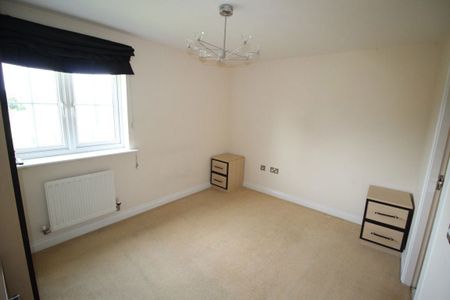 Apartment in Watermans Walk, Carleton Grange, Carlisle - Photo 2