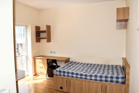 5 bedroom townhouse to rent - Photo 5