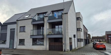 Appartement te huur in Waarschoot voor € 800 met 2 slaapkamers - Foto 2