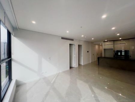 3 bed 2 bath-17th floor-single room - Photo 3