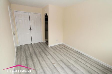 3 bedroom end of terrace house to rent - Photo 3