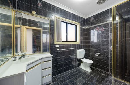 25 Marley Crescent, Bonnyrigg Heights NSW 2177 - House For Rent | Domain - Photo 5