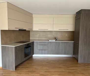 A louer 3 pièces à la Route de Bourg-de-Four 23 - Foto 2