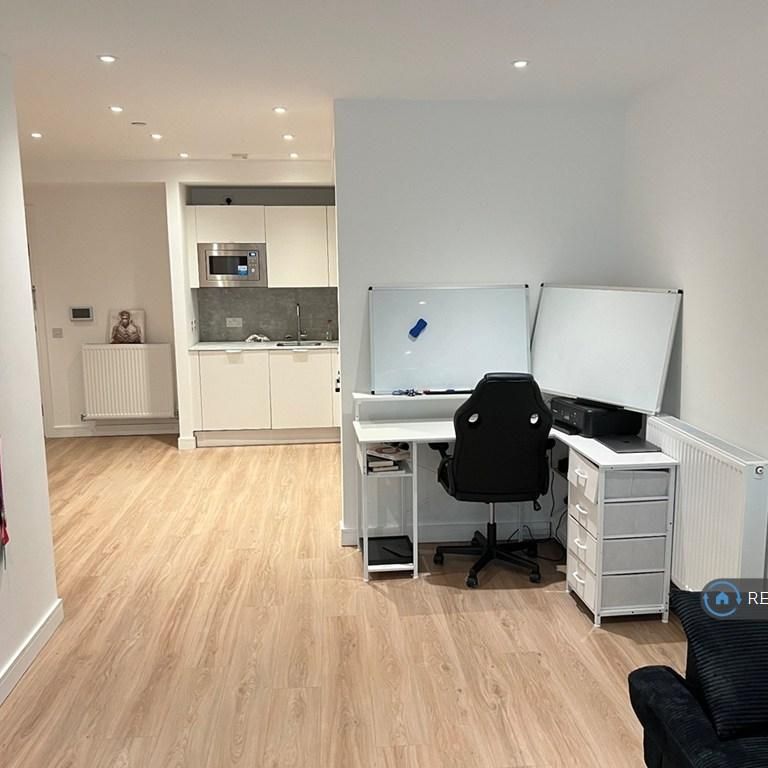 1 bedroom flat to rent - Photo 1