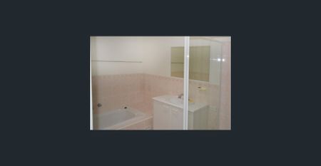 VILLA: CONVENIENCE OF LOCATION (CBD) - Photo 5