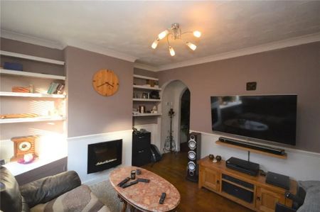 2 Bed Terraced House, Winsdon Road, LU1 - Photo 2