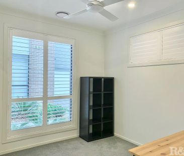 “Beautifully presented near new two bedroom home situated in one of... - Photo 5