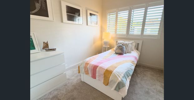 Elegant Home in Mosman Village - Photo 1