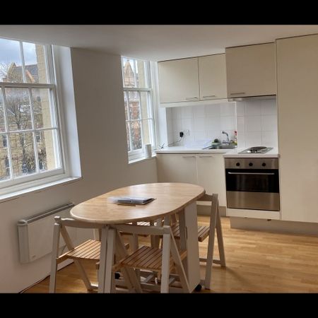 Studio Flat, Holloway Road, N19 - Photo 3