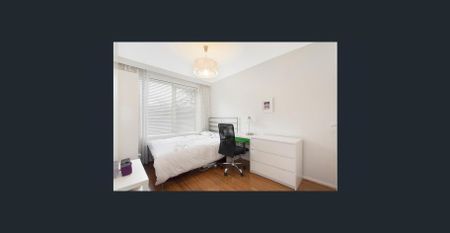 GROUND FLOOR WITH MODERN TOUCH AND WATER INCLUDED - Photo 2