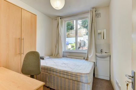 6 bedroom house to rent - Photo 4