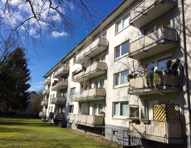 Demnächst frei! 2-Zimmer-Wohnung in Duisburg Hochemmerich - Foto 1