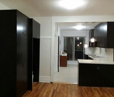 Superbe 3 1/2 meublé au 3e (dernier étage) Hochelaga Montréal à lou... - Photo 4