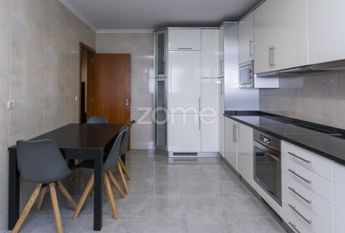 Apartamento T3 em Porto