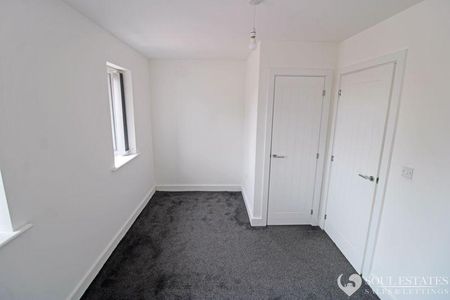 2 bedroom semi-detached house to rent - Photo 4