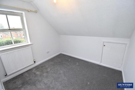 4 bedroom House To Let - Photo 2