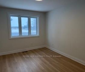 For Lease - 130 Simcoe Road Unit# Main, Bradford West Gwillimbury, ... - Photo 2