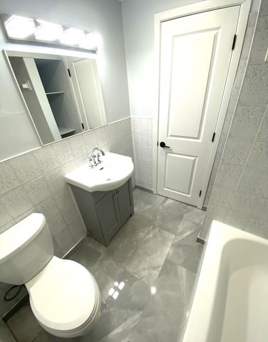 For Lease - 4617 Dundas Street Unit# A, Toronto, Ontario - Photo 4