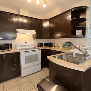 4½ a Ste-Dorothée placement stratégique. - Photo 2