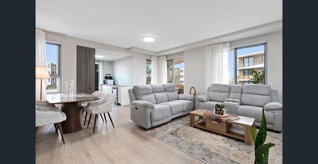 Contemporary lifestyle of convenience in Prime Location - Photo 1