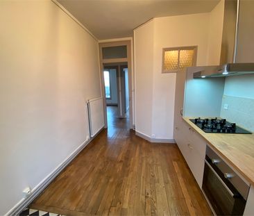 Location Appartement 3 pièces 68m² - Photo 2