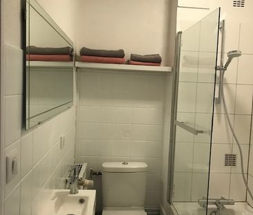 Location Appartement 2 pièces 28m² - Photo 2