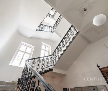 Pronájem bytu 2+1 61 m² - Photo 1