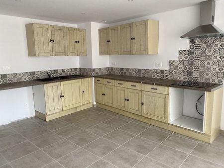 Location Appartement 3 pièces 65m² SOREDE 66690 - Photo 3