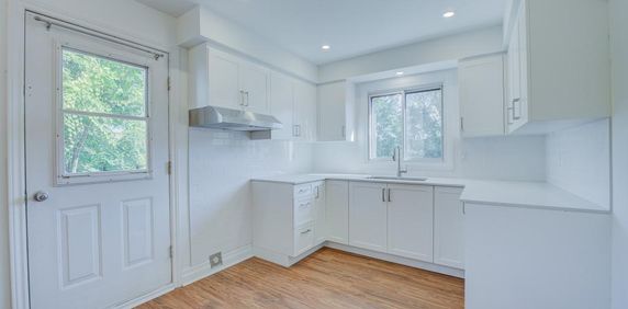 Condo 3 1/2 Nouvelle Construction / Apartment 5 1/2 New Construction - Photo 2