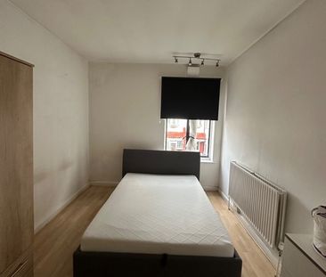 1 Bed Flat, Brixton Hill Court, SW2 - Photo 4