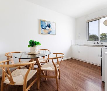 4/35 Hill Street, Hawthorn VIC 3122 - Photo 2