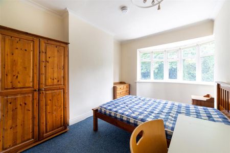 3 bedroom maisonette to rent - Photo 2