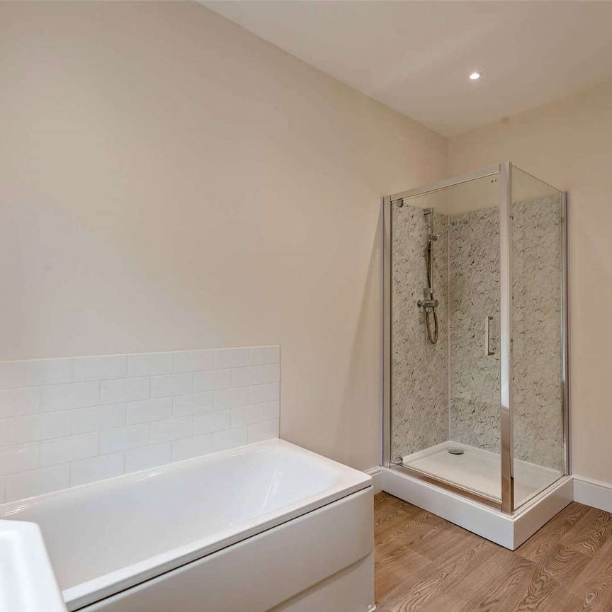Newly renovated woodland cottage with wraparound garden on the outskirts of Knutsford. A Crown Estate property. - Photo 1