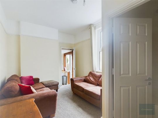 5 bedroom terraced house to rent - Photo 1