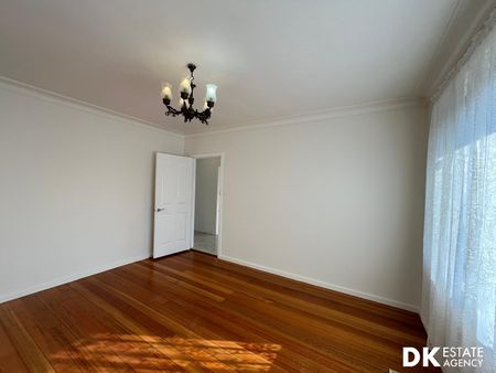 Comfortable Home in Central Campbellfield - Photo 4