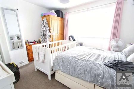 Earlham Grove, Weston-s-mare, North Somerset, BS23 - Photo 3