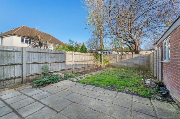 4 bedroom house to rent - Photo 1