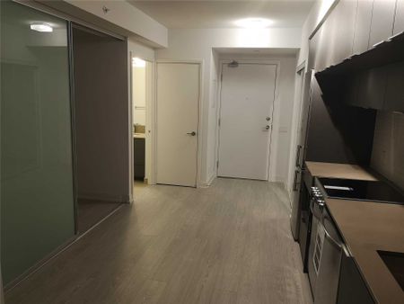 For Lease - 181 Dundas Street Unit# 1706, Toronto, Ontario - Photo 5