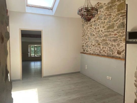 Location Appartement 4 pièces 64 m2 à Laroque-d'Olmes - Photo 1