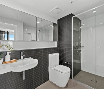 Experience luxury River living in the High lvl - Photo 3