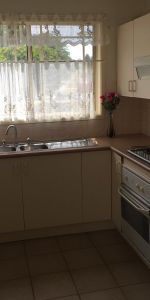 QUIET & CONVENIENT, 10 MIN'S WALK TO THE STATION !! - Photo 4