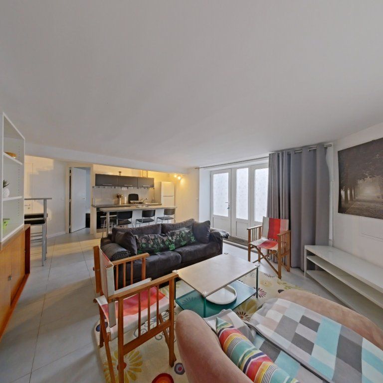 Location Appartement 3 pièces Meublé 55m² PARIS 13ème - Photo 1