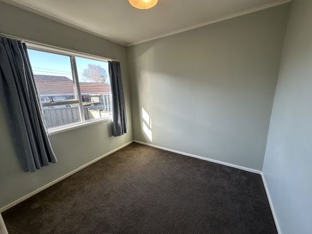 Onehunga Convenience Central - Photo 5