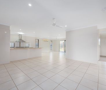 MODERN FAMILY HOME IN QUIET KIRKWOOD ESTATE - Photo 5