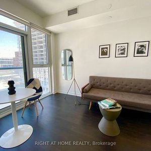 Furnished 1 Bedroom, 1 Bathroom - Lighthouse Condos - Photo 2